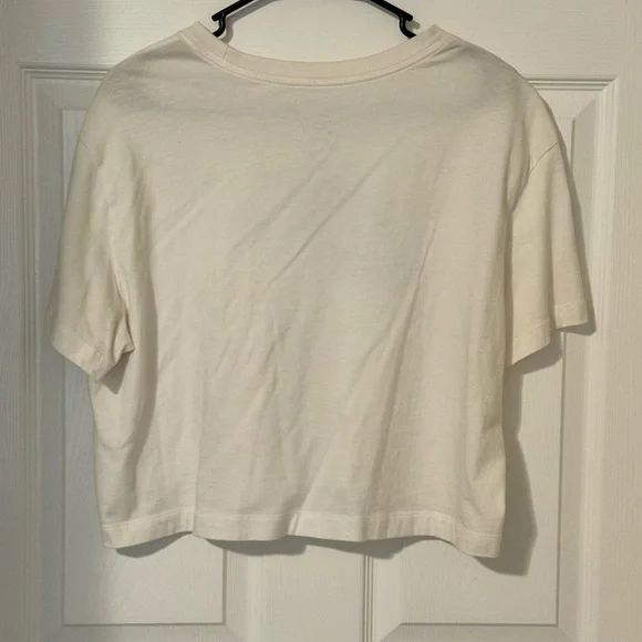 LG “THE NIKE TEE” CROP TOP! - Picture 2 of 5